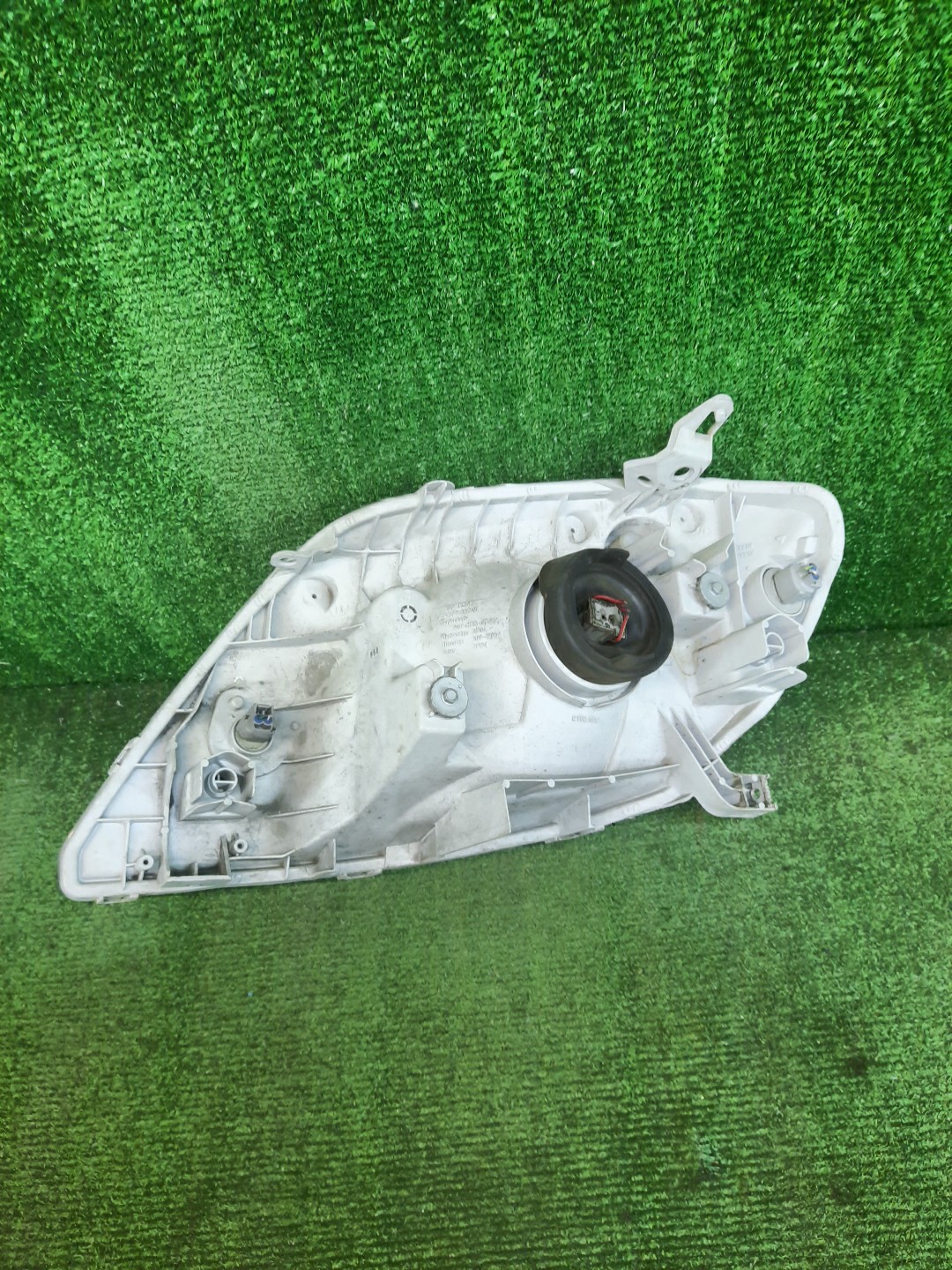 Фара правая передняя TOYOTA COROLLA, COROLLA FIELDER ZZE124, NZE121, NZE120, ZZE122, NZE124, CE121, NZE121G, ZZE123G, ZZE124G, ZZE122G, NZE124G , 1NZ-FE, 1ZZ-FE 3 ракурс
