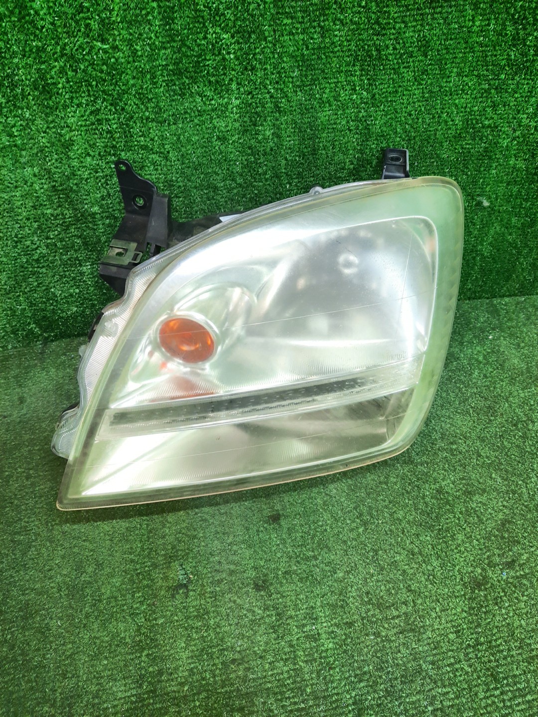 Фара левая передняя MITSUBISHI DION CR9W 1 ракурс