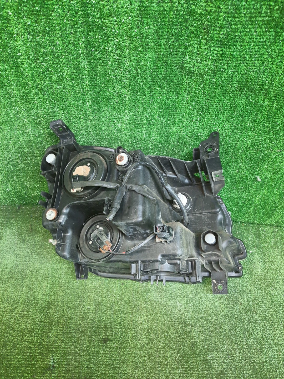 Фара левая передняя MITSUBISHI DION CR9W 2 ракурс
