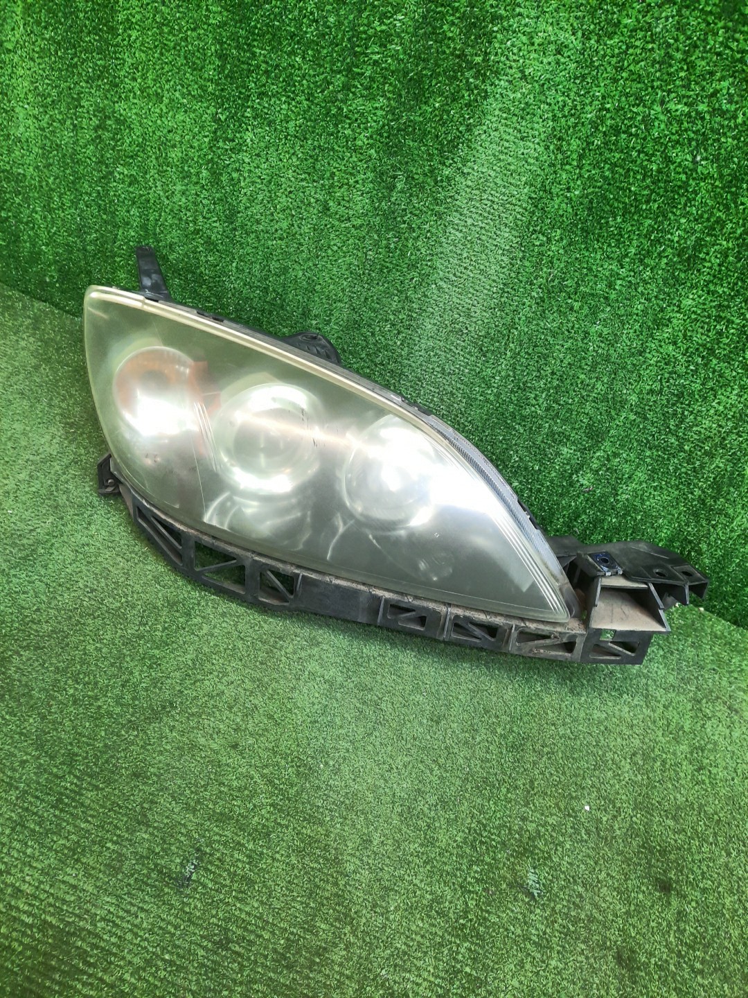 Фара правая передняя MAZDA AXELA, MAZDA 3, 3 BK5P, BK3P, BKEP, BK 1 ракурс