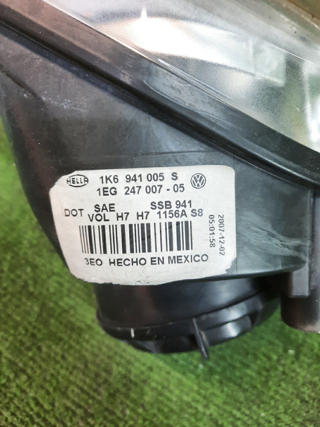 Фара левая передняя VOLKSWAGEN GOLF, JETTA MK5, 1K5, 1K1, A5, 1K2 3 ракурс