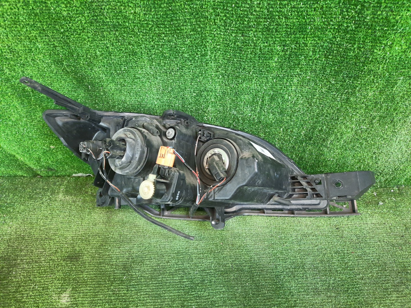 Фара левая передняя MAZDA AXELA, MAZDA 3, 3 BK5P, BK3P, BKEP, BK 3 ракурс