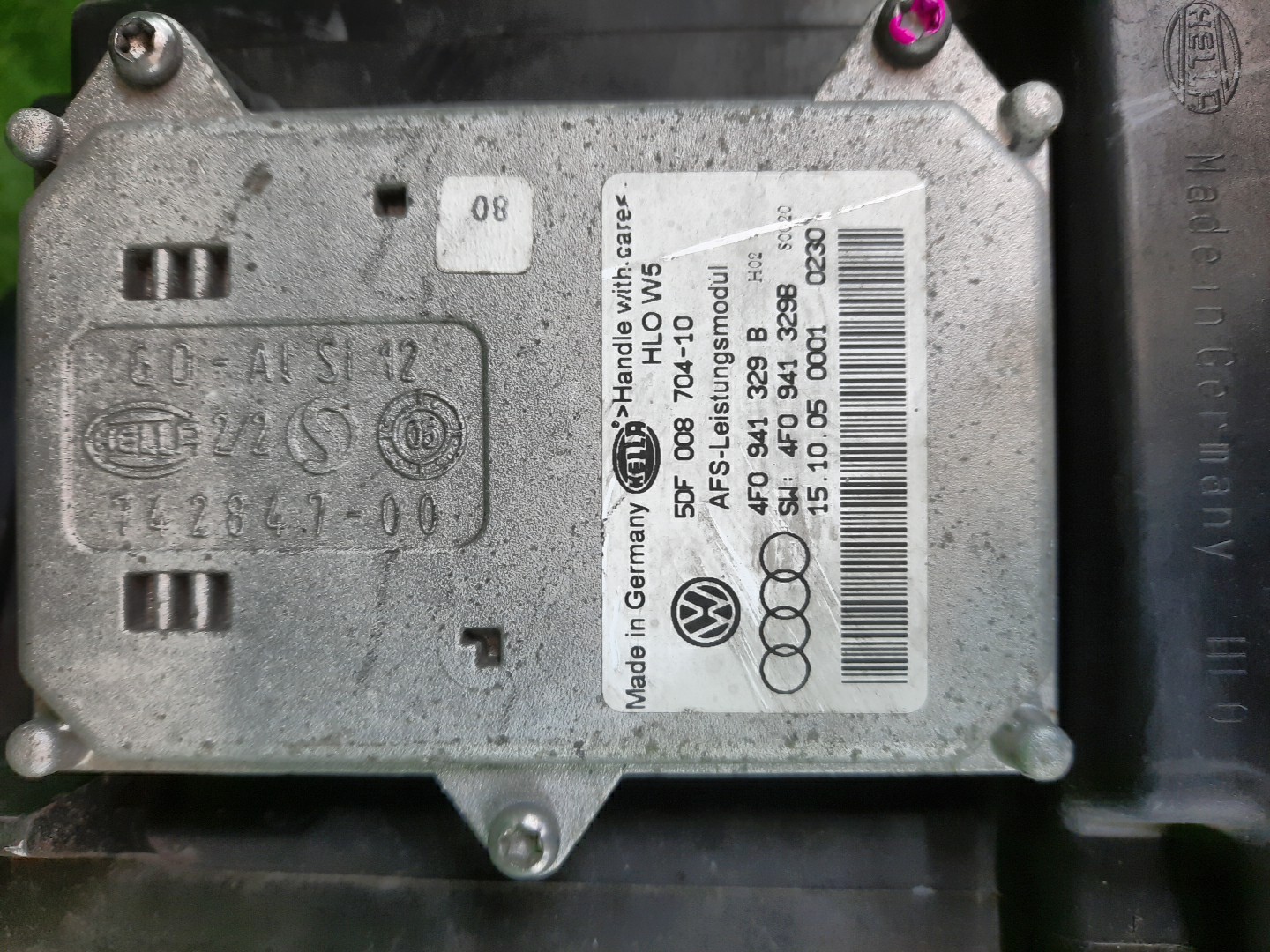 Фара правая передняя AUDI A6 C6, 4F5, 4F2 3 ракурс