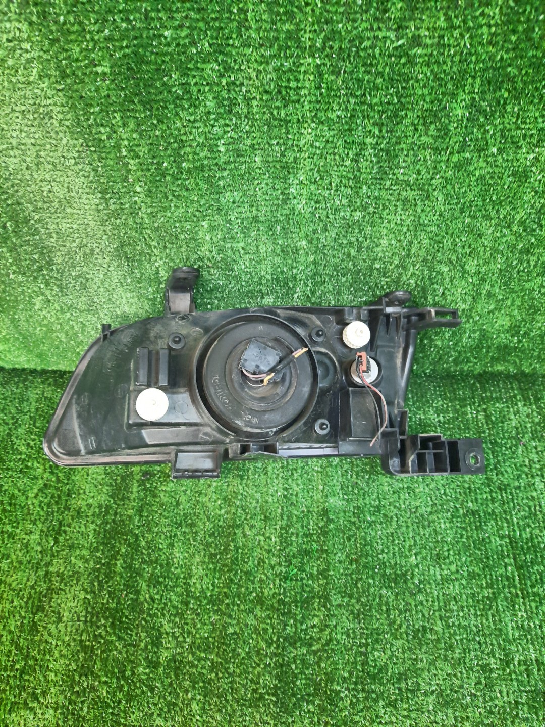 Фара правая передняя NISSAN SUNNY B15, FB15, FNB15, QB15, SB15 2 ракурс