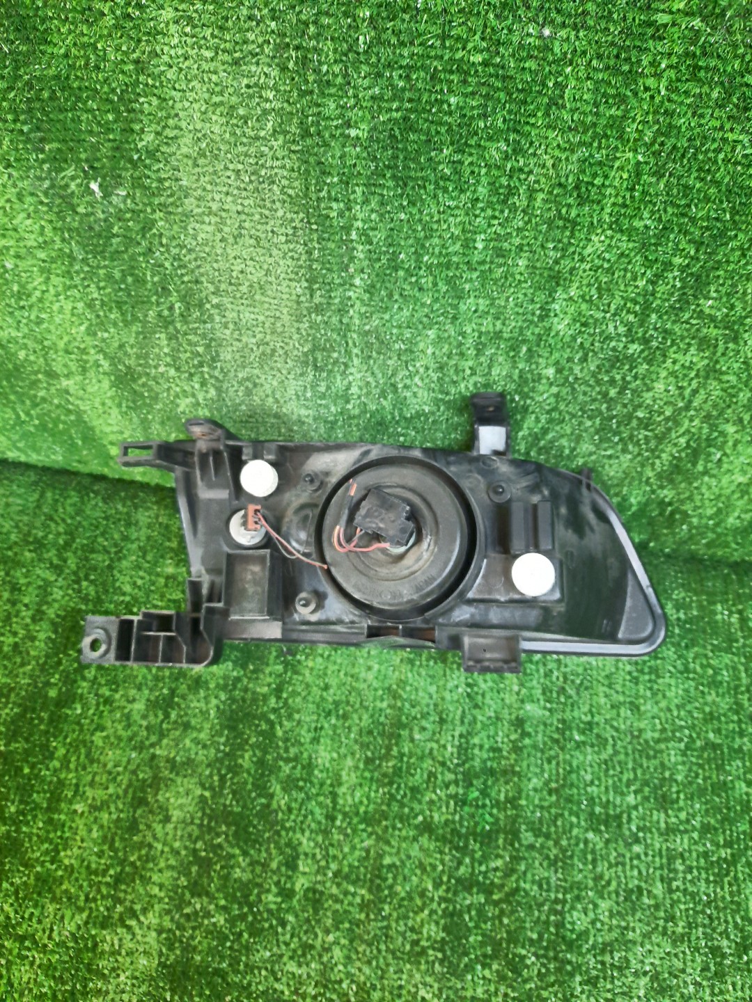 Фара левая передняя NISSAN SUNNY B15, FB15, FNB15, QB15, SB15 3 ракурс