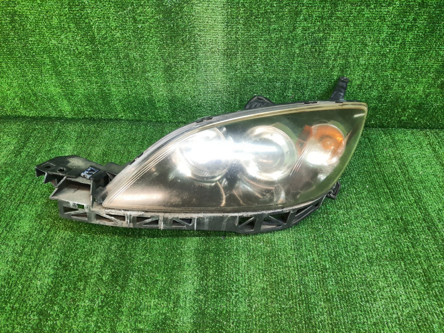 Фара левая передняя MAZDA AXELA, MAZDA 3, 3 BK5P, BK3P, BKEP, BK 1 ракурс