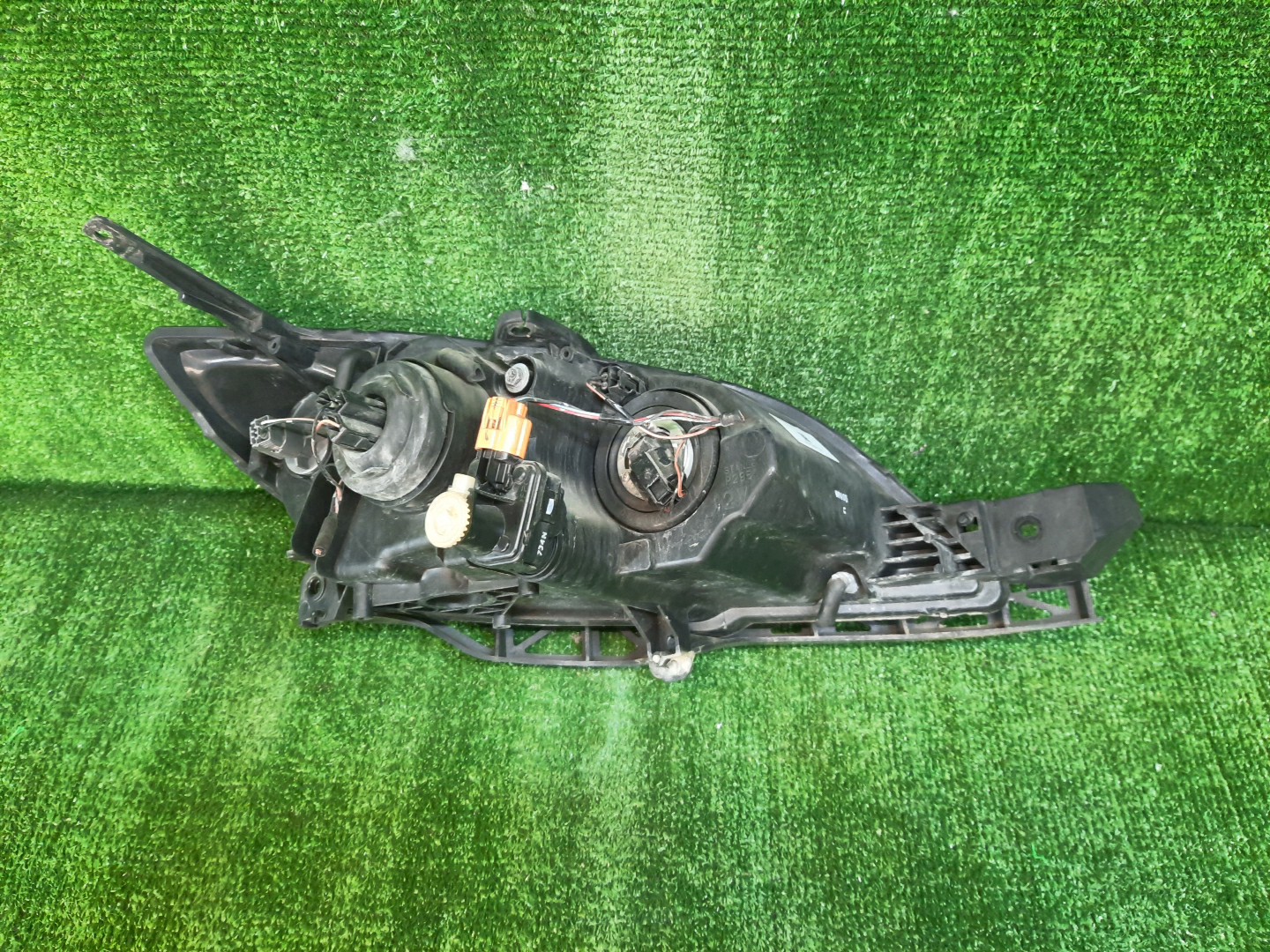 Фара левая передняя MAZDA AXELA, MAZDA 3, 3 BK5P, BK3P, BKEP, BK 2 ракурс