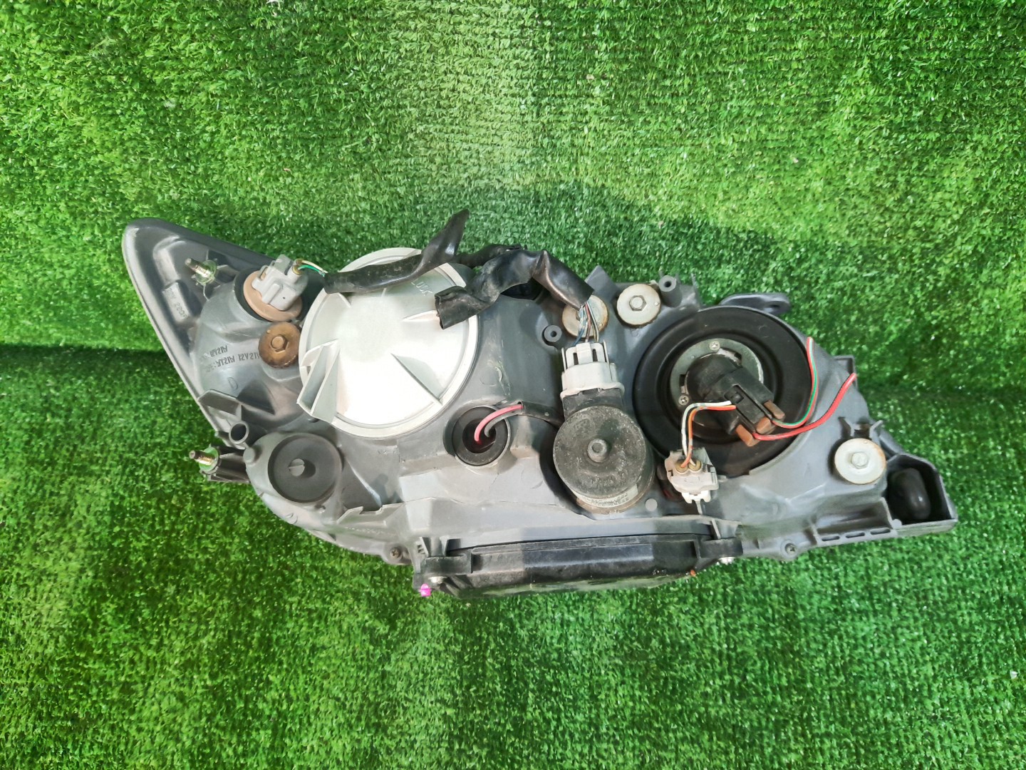Фара левая передняя TOYOTA ALTEZZA, IS200, IS300 GXE10, SXE10, JCE10, JCE15 2 ракурс