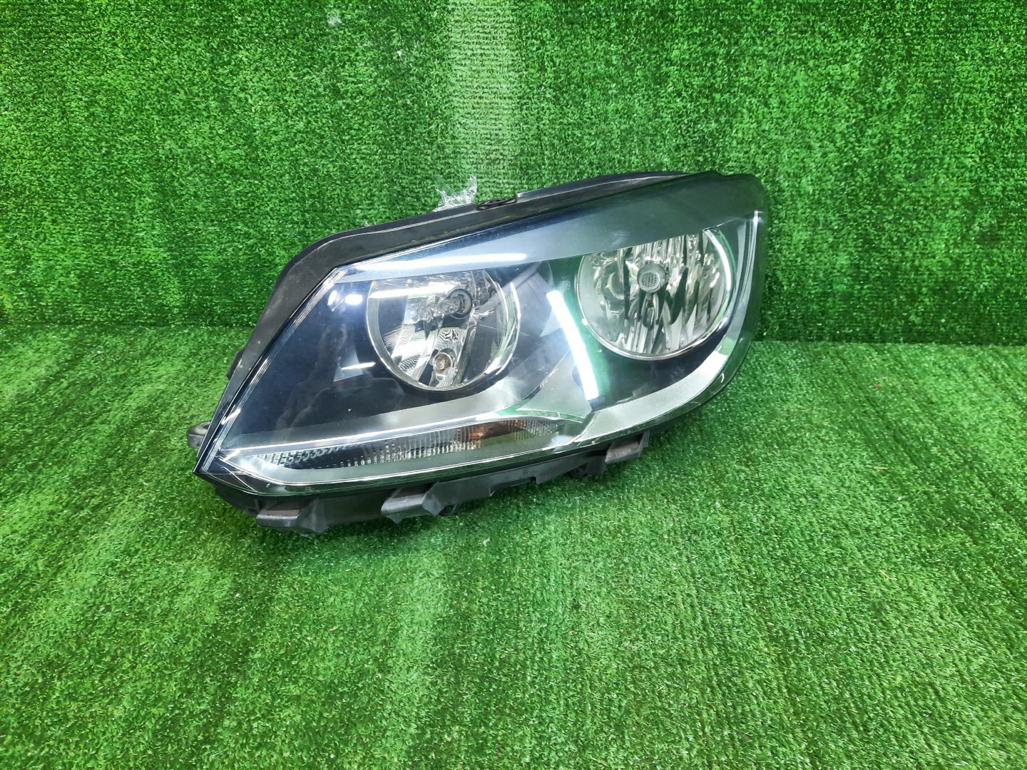 Фара левая передняя VOLKSWAGEN TOURAN 1T3 1 ракурс
