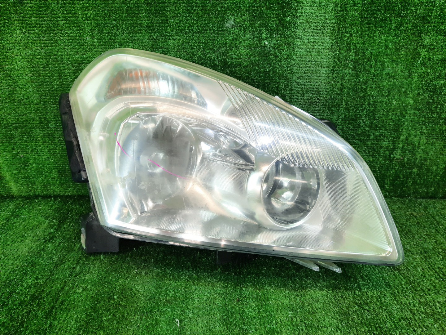 Фара правая передняя NISSAN DUALIS J10, KNJ10, KJ10, NJ10 1 ракурс Фара правая передняя NISSAN DUALIS J10, KNJ10, KJ10, NJ10 1 ракурс