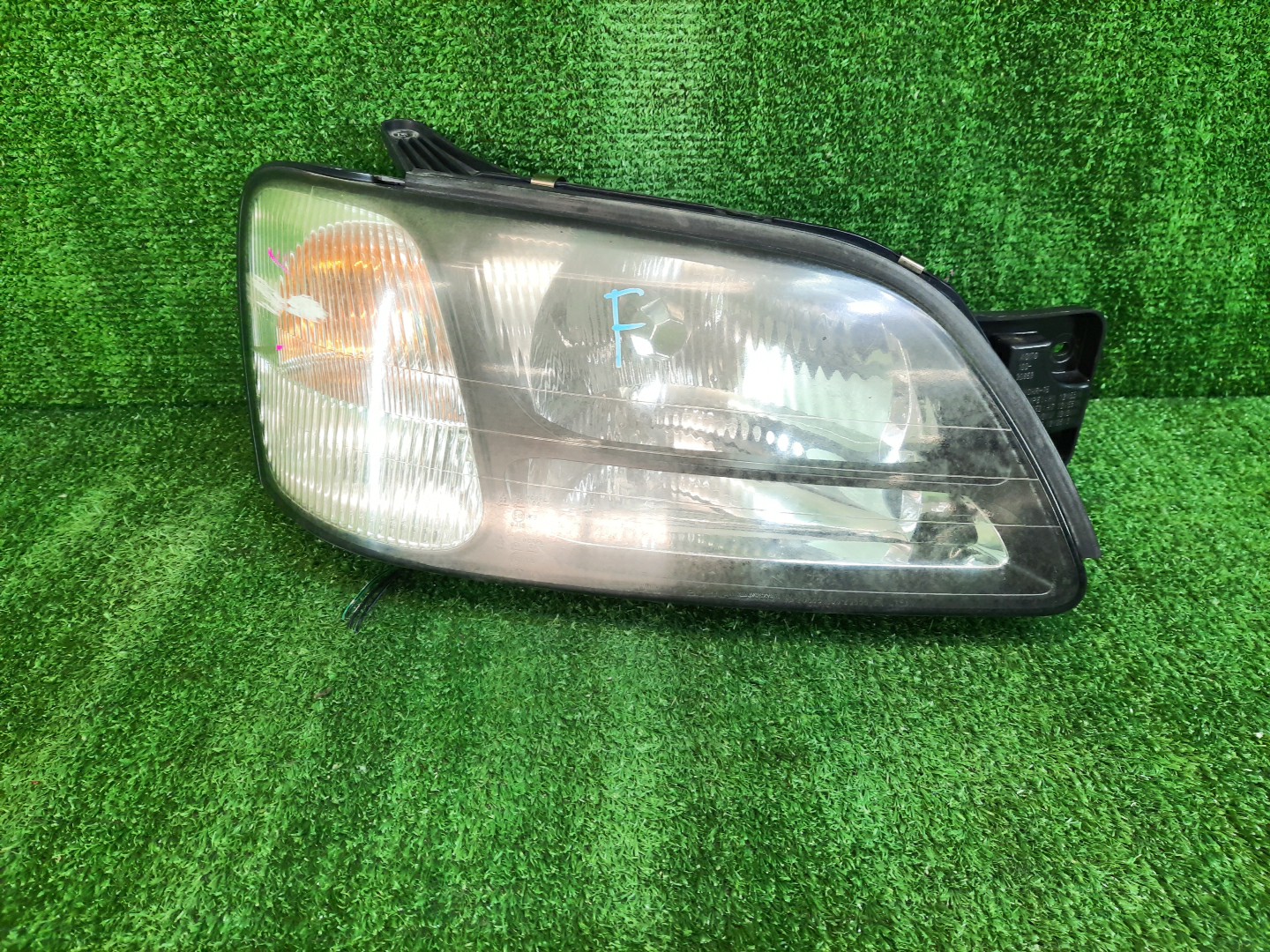 Фара правая передняя SUBARU LEGACY BH9, BE5, BH5, BHE, BHC, BE9 1 ракурс