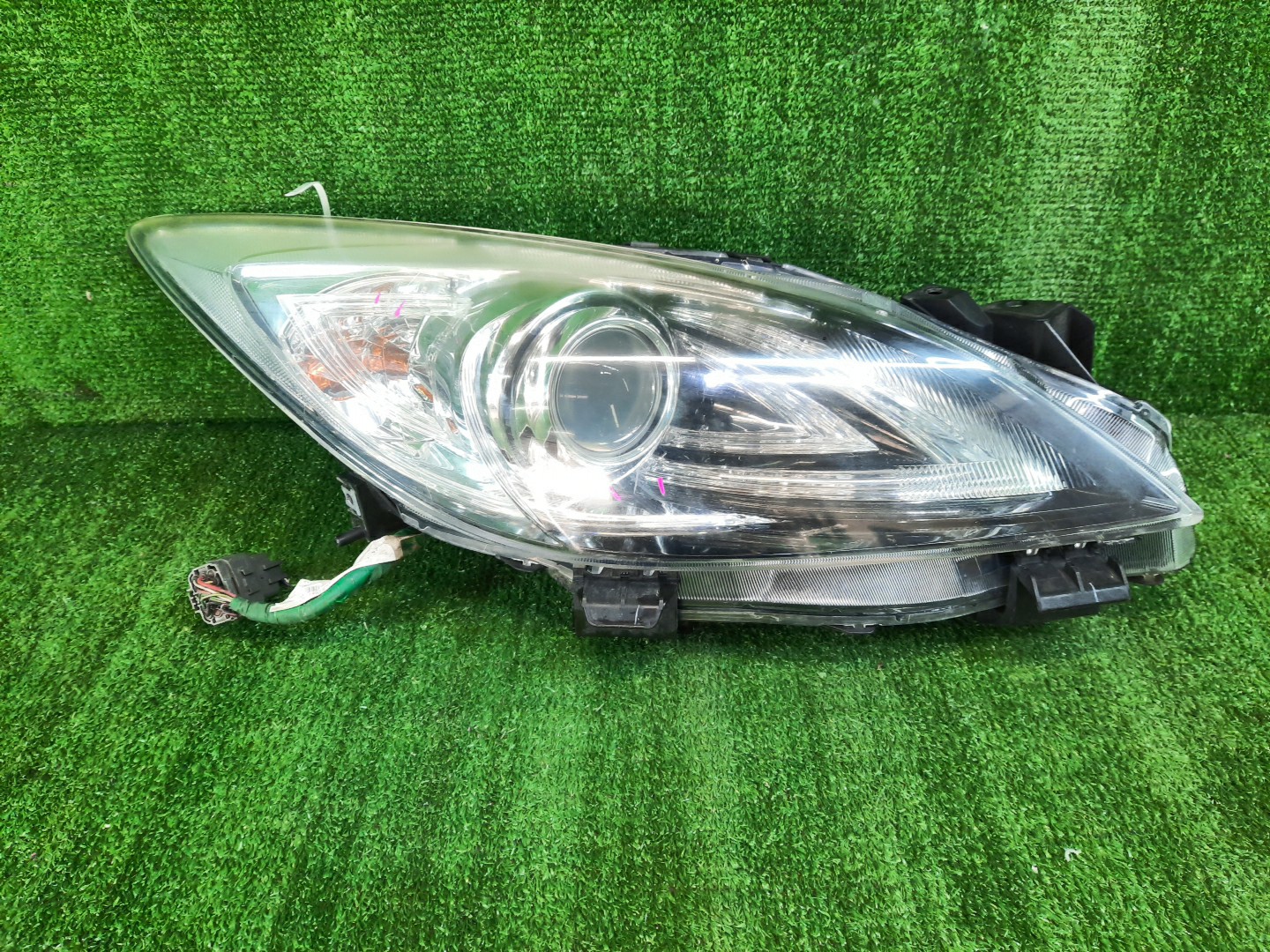 Фара правая передняя MAZDA AXELA, MAZDA 3, 3 BL6FJ, BLEFW, BL5FP, BLEAP, BLEFP, BLFFP, BL3FW, BL5FW, BLEAW, BLFFW, BL 1 ракурс