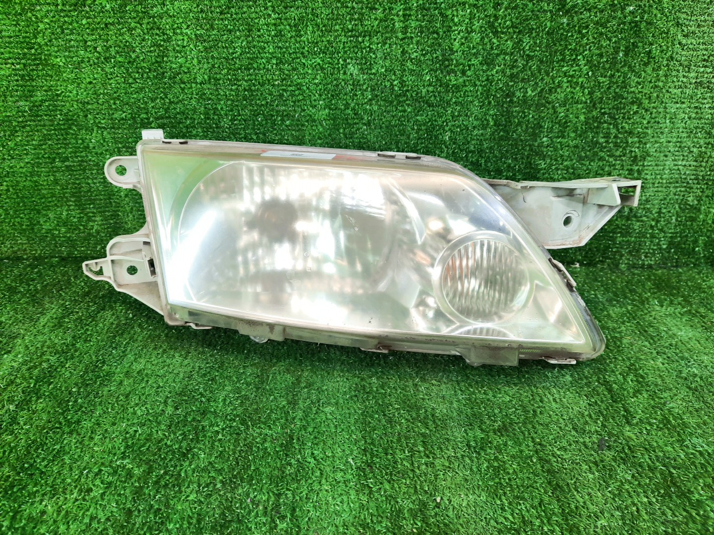 Фара правая передняя MAZDA PREMACY CP8W, CPEW 1 ракурс