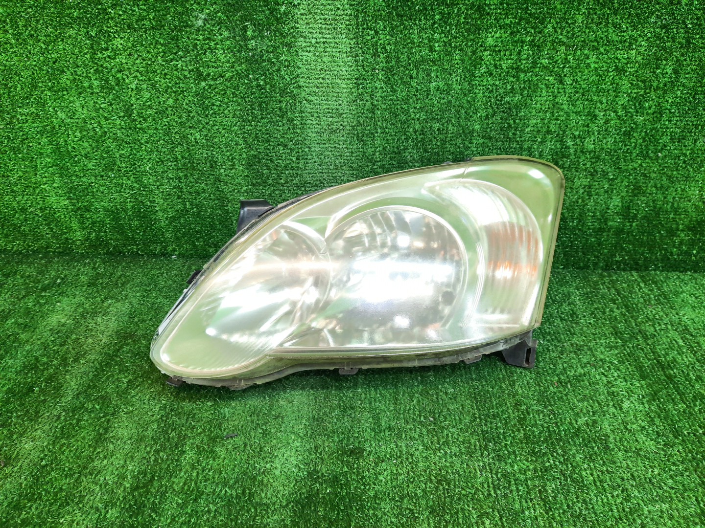 Фара левая передняя TOYOTA ALLEX, COROLLA RUNX ZZE124, NZE121, ZZE122, ZZE123, NZE124 1 ракурс