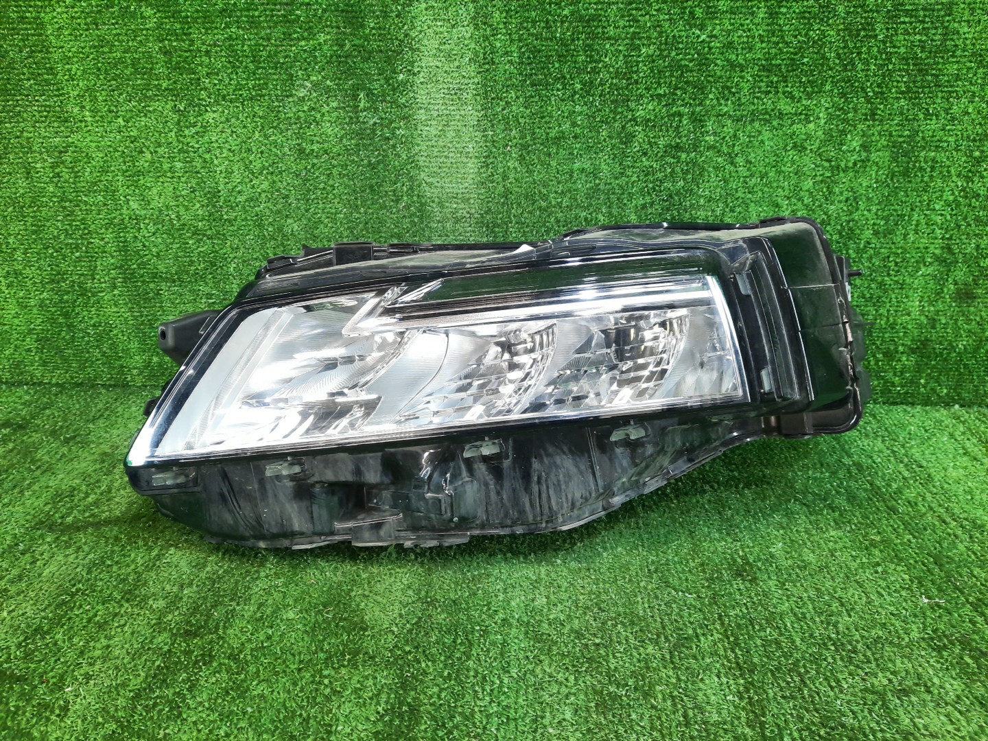 Фара левая передняя NISSAN X-TRAIL T33, SNT33 1 ракурс