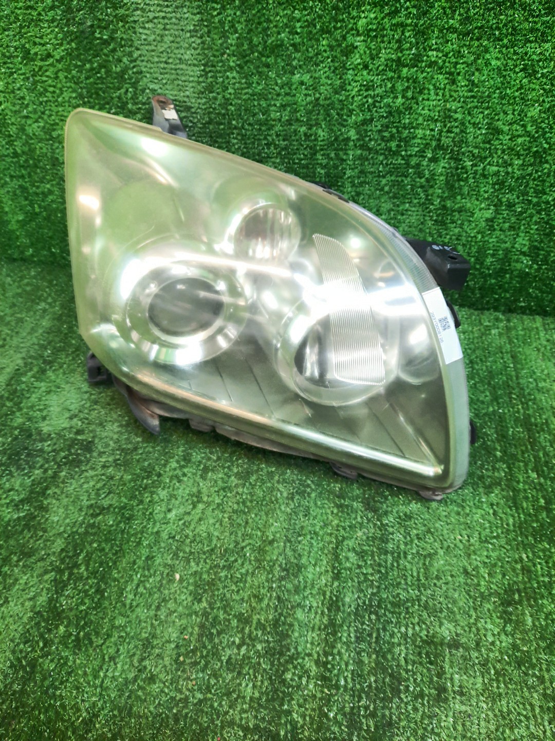 Фара правая передняя TOYOTA AVENSIS ZZT251, AZT250, AZT255, AZT251 1 ракурс