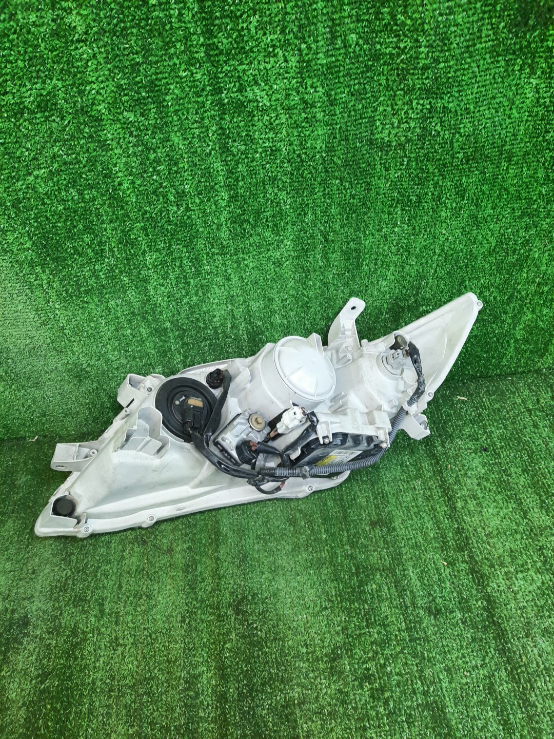 Фара правая передняя TOYOTA CAMRY, ALTIS AHV40, GSV40, ACV40, ACV45, ACV40N, ACV45N 3 ракурс
