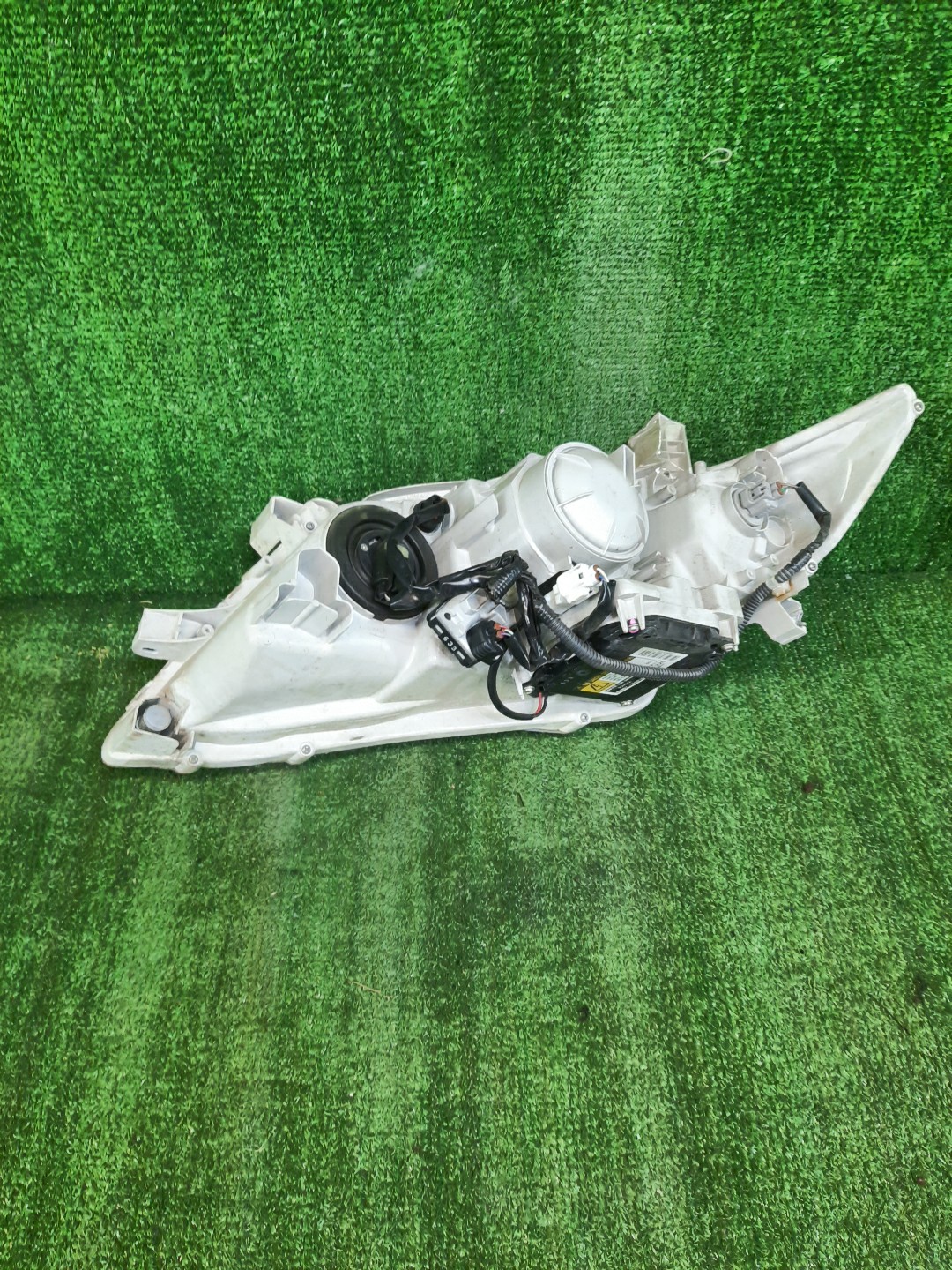 Фара правая передняя TOYOTA CAMRY, ALTIS AHV40, GSV40, ACV40, ACV45, ACV40N, ACV45N 3 ракурс