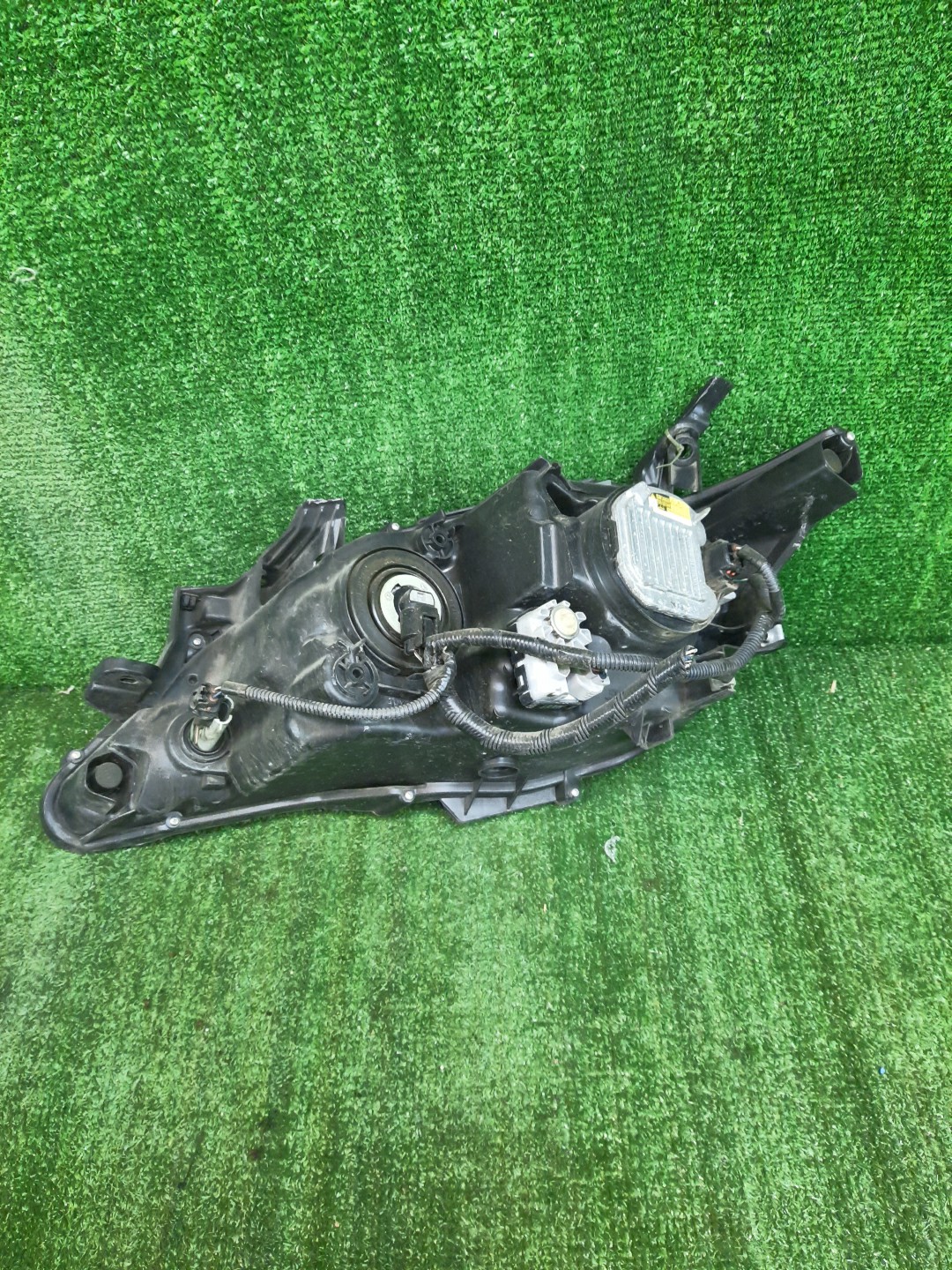 Фара правая передняя TOYOTA CAMRY, ALTIS ASV50, AVV50, AVV50N 4 ракурс