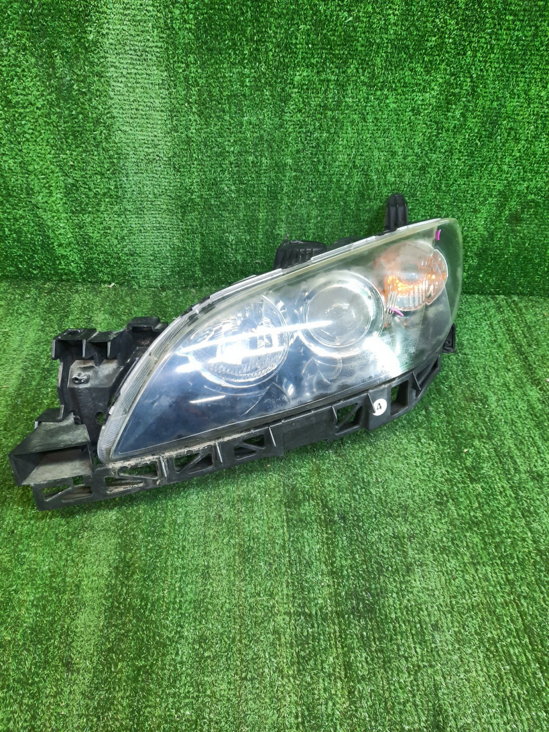 Фара левая передняя MAZDA AXELA, MAZDA 3, 3 BK5P, BK3P, BKEP, BK 1 ракурс