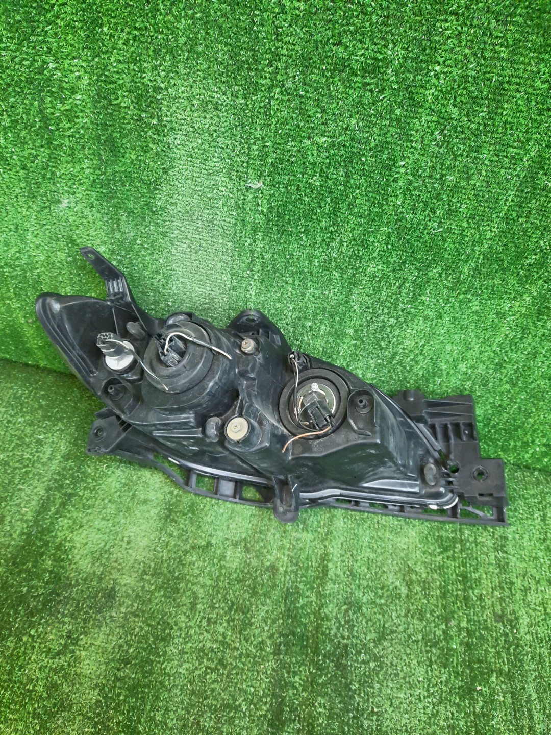 Фара левая передняя MAZDA AXELA, MAZDA 3, 3 BK5P, BK3P, BKEP, BK 4 ракурс