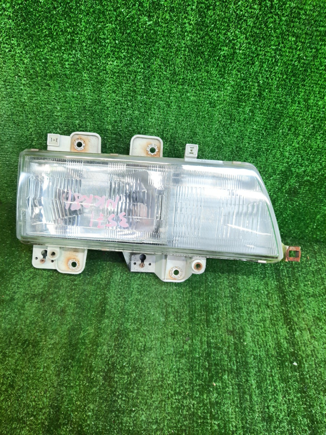 Фара правая передняя ISUZU ELF NKR69 1 ракурс