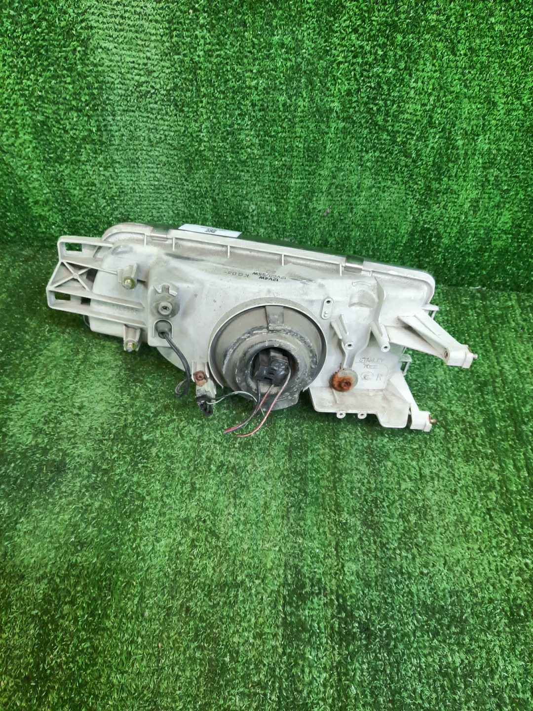 Фара правая передняя MITSUBISHI LIBERO CD2V, CD5W, CB8V, CB2W, CB2V, CB5W, CB8W, CD8V, CD8W, CB4W 2 ракурс