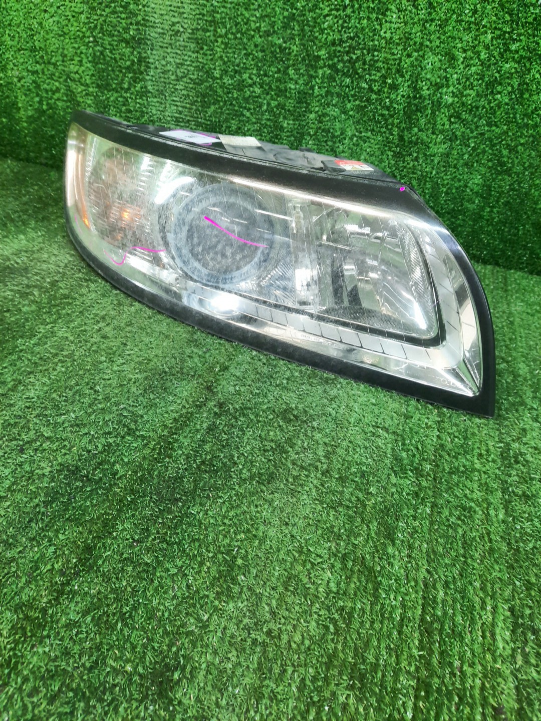 Фара правая передняя VOLVO S40, V50 MS20, MS21, MS76, MS77, MS84, MS50, MS58, MH67, MS68, MH68, MS, MS75, MS43, MS38, MS66, MW20, MW67, MW75, MW76, MW77, MW84, MJ68, MJ67, MW50, MW68, MW21, MW, MW38, MW43, MW66 1 ракурс Фара правая передняя VOLVO S40, V50 MS20, MS21, MS76, MS77, MS84, MS50, MS58, MH67, MS68, MH68, MS, MS75, MS43, MS38, MS66, MW20, MW67, MW75, MW76, MW77, MW84, MJ68, MJ67, MW50, MW68, MW21, MW, MW38, MW43, MW66 1 ракурс