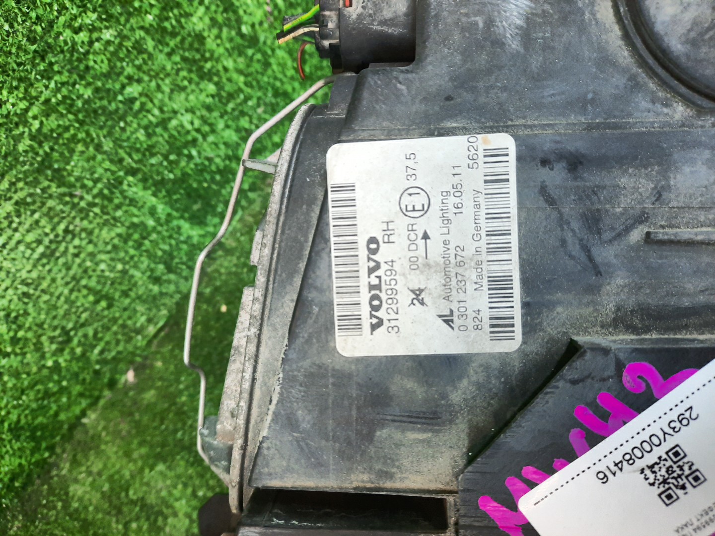 Фара правая передняя VOLVO S40, V50 MS20, MS21, MS76, MS77, MS84, MS50, MS58, MH67, MS68, MH68, MS, MS75, MS43, MS38, MS66, MW20, MW67, MW75, MW76, MW77, MW84, MJ68, MJ67, MW50, MW68, MW21, MW, MW38, MW43, MW66 3 ракурс Фара правая передняя VOLVO S40, V50 MS20, MS21, MS76, MS77, MS84, MS50, MS58, MH67, MS68, MH68, MS, MS75, MS43, MS38, MS66, MW20, MW67, MW75, MW76, MW77, MW84, MJ68, MJ67, MW50, MW68, MW21, MW, MW38, MW43, MW66 3 ракурс