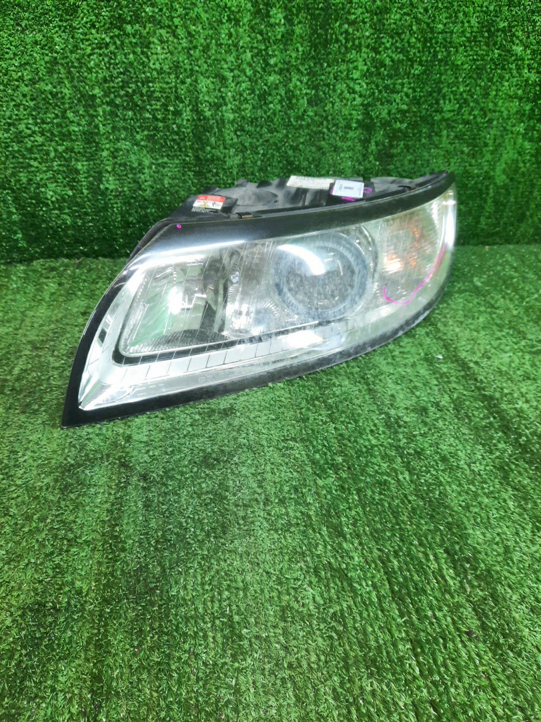 Фара левая передняя VOLVO S40, V50 MS20, MS21, MS76, MS77, MS84, MS50, MS58, MH67, MS68, MH68, MS, MS75, MS43, MS38, MS66, MW20, MW67, MW75, MW76, MW77, MW84, MJ68, MJ67, MW50, MW68, MW21, MW, MW38, MW43, MW66 1 ракурс Фара левая передняя VOLVO S40, V50 MS20, MS21, MS76, MS77, MS84, MS50, MS58, MH67, MS68, MH68, MS, MS75, MS43, MS38, MS66, MW20, MW67, MW75, MW76, MW77, MW84, MJ68, MJ67, MW50, MW68, MW21, MW, MW38, MW43, MW66 1 ракурс