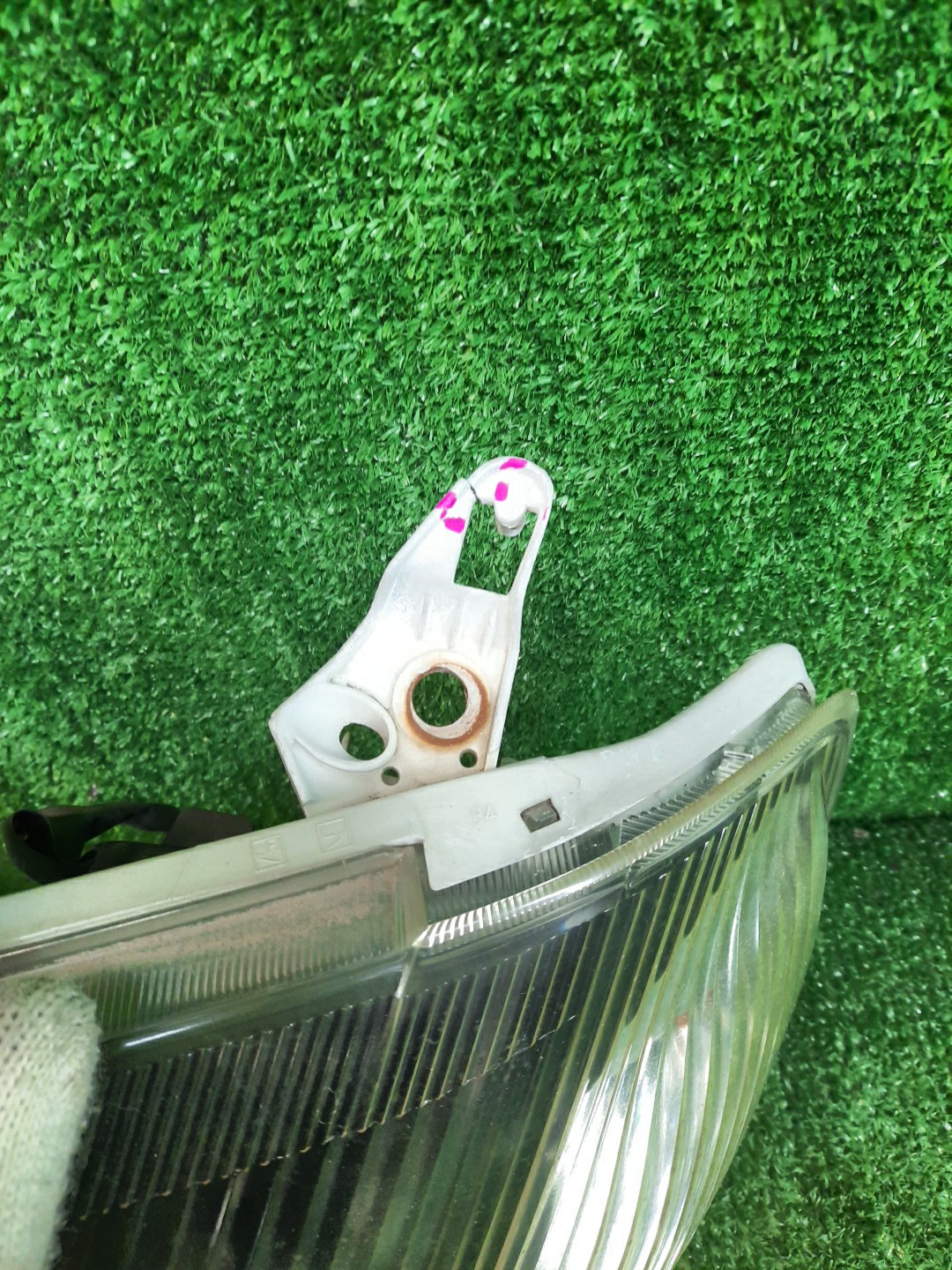 Фара левая передняя TOYOTA COROLLA, COROLLA FIELDER ZZE124, NZE121, NZE120, ZZE122, NZE124, CE121, NZE121G, ZZE123G, ZZE124G, ZZE122G, NZE124G , 1NZ-FE, 1ZZ-FE 2 ракурс
