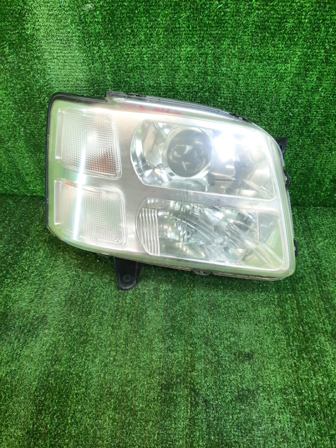 Фара правая передняя SUZUKI MW, SOLIO, CHEVROLET MW, WAGON R SOLIO ME64S, ME63S, ME34S, MA34S, MA64S 1 ракурс