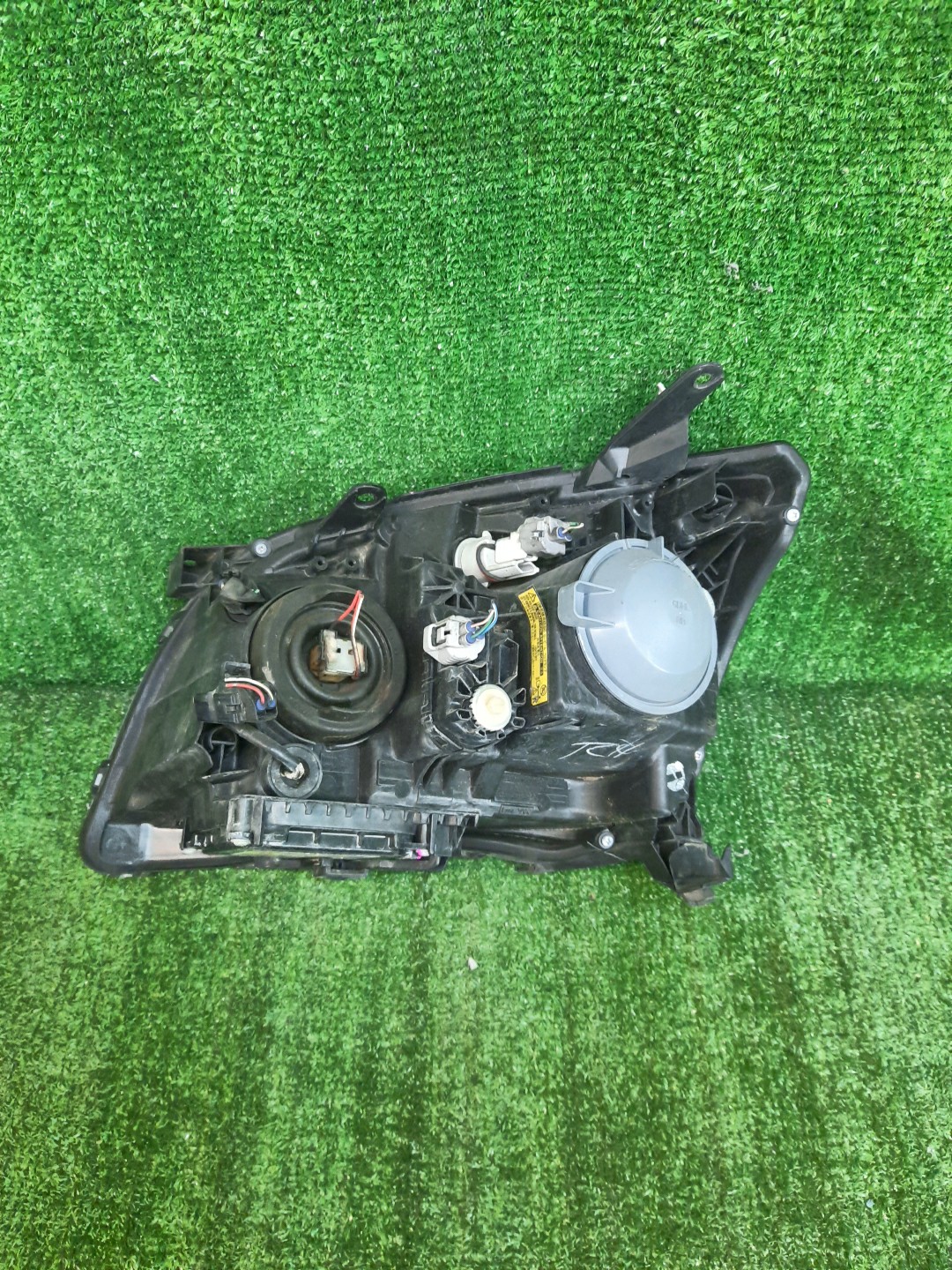 Фара правая передняя TOYOTA AVENSIS ZZT251, AZT250, AZT255, AZT251 2 ракурс
