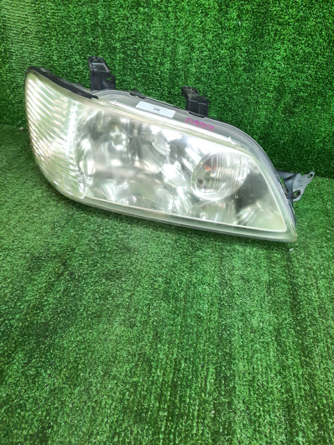 Фара правая передняя MITSUBISHI LANCER CEDIA, LANCER CS3W, CS9W, CS9A, CS1A, CS2A, CS2W, CS5W, CS5A, CS3A, CS6A, CS2V 1 ракурс