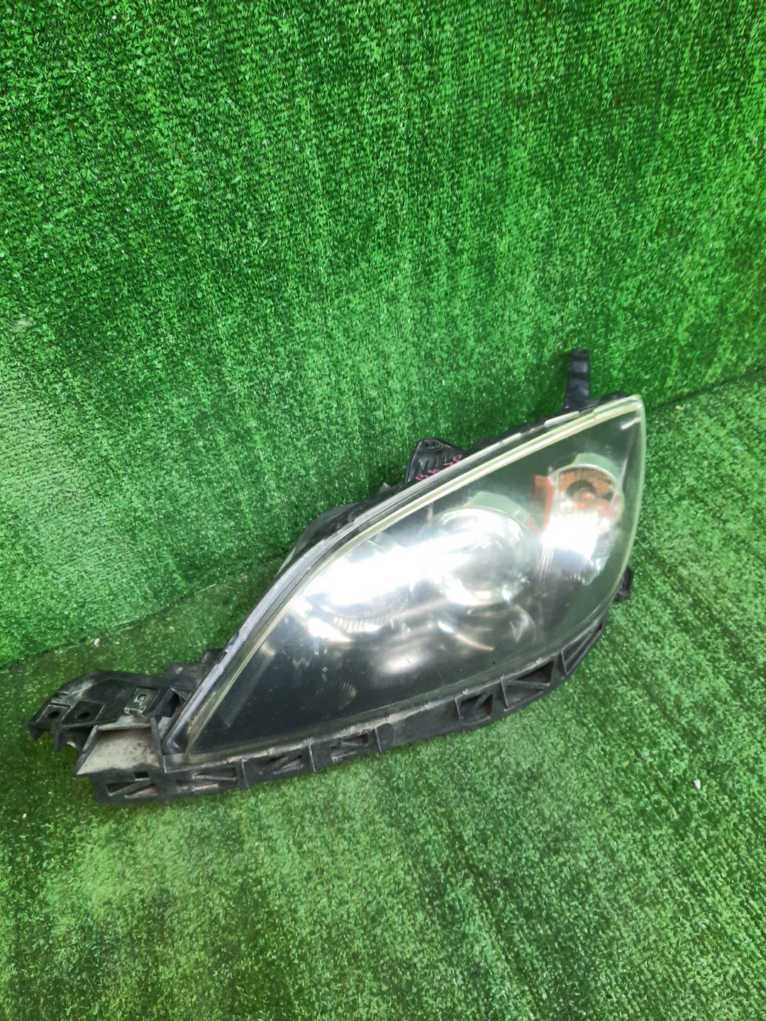 Фара левая передняя MAZDA AXELA, MAZDA 3, 3 BK5P, BK3P, BKEP, BK 1 ракурс