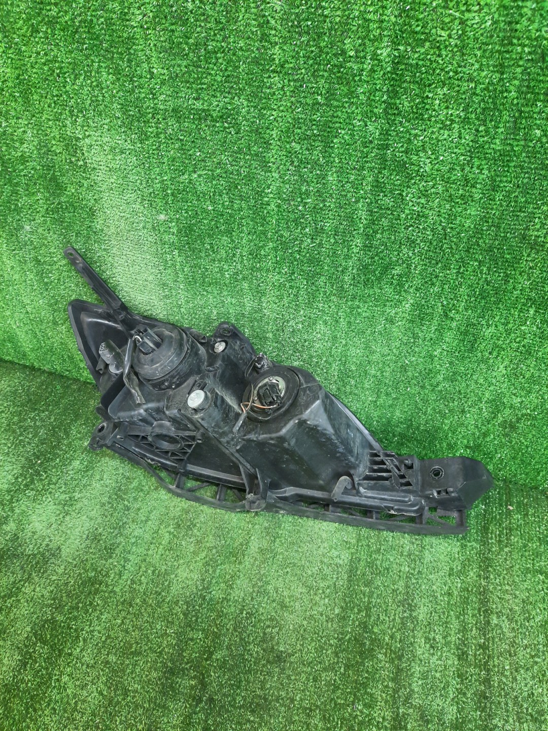 Фара левая передняя MAZDA AXELA, MAZDA 3, 3 BK5P, BK3P, BKEP, BK 2 ракурс