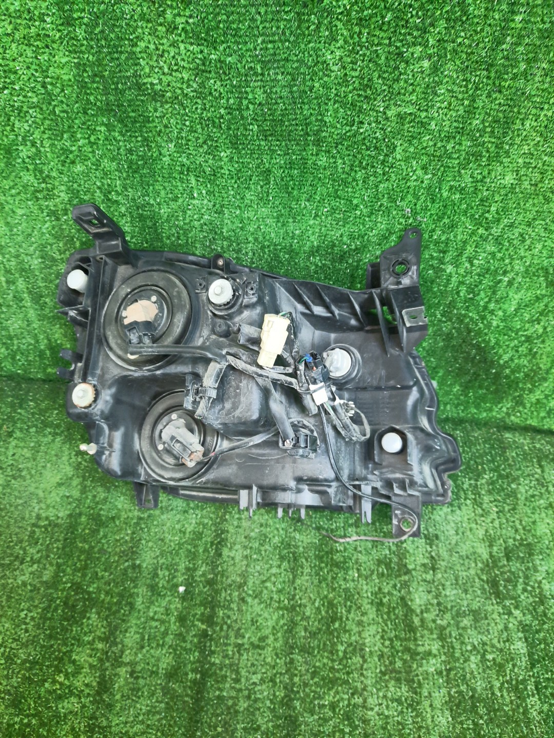 Фара левая передняя MITSUBISHI DION CR9W 2 ракурс