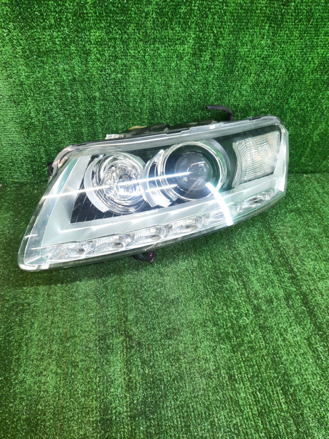 Фара левая передняя AUDI A6 C6, 4F5, 4F2 1 ракурс