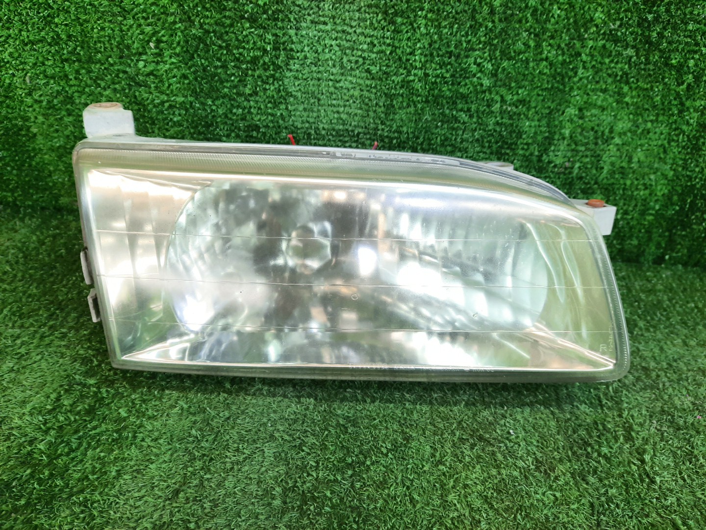 Фара правая передняя TOYOTA SPRINTER CARIB AE111G, AE114G, AE115G 3 ракурс