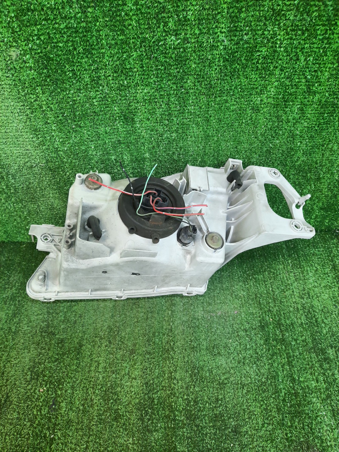 Фара правая передняя MAZDA FAMILIA, 323 BJ5W, BJ5P, BJEP, BJFW, BJ8W, BJ3P, BJFP, BJ 2 ракурс