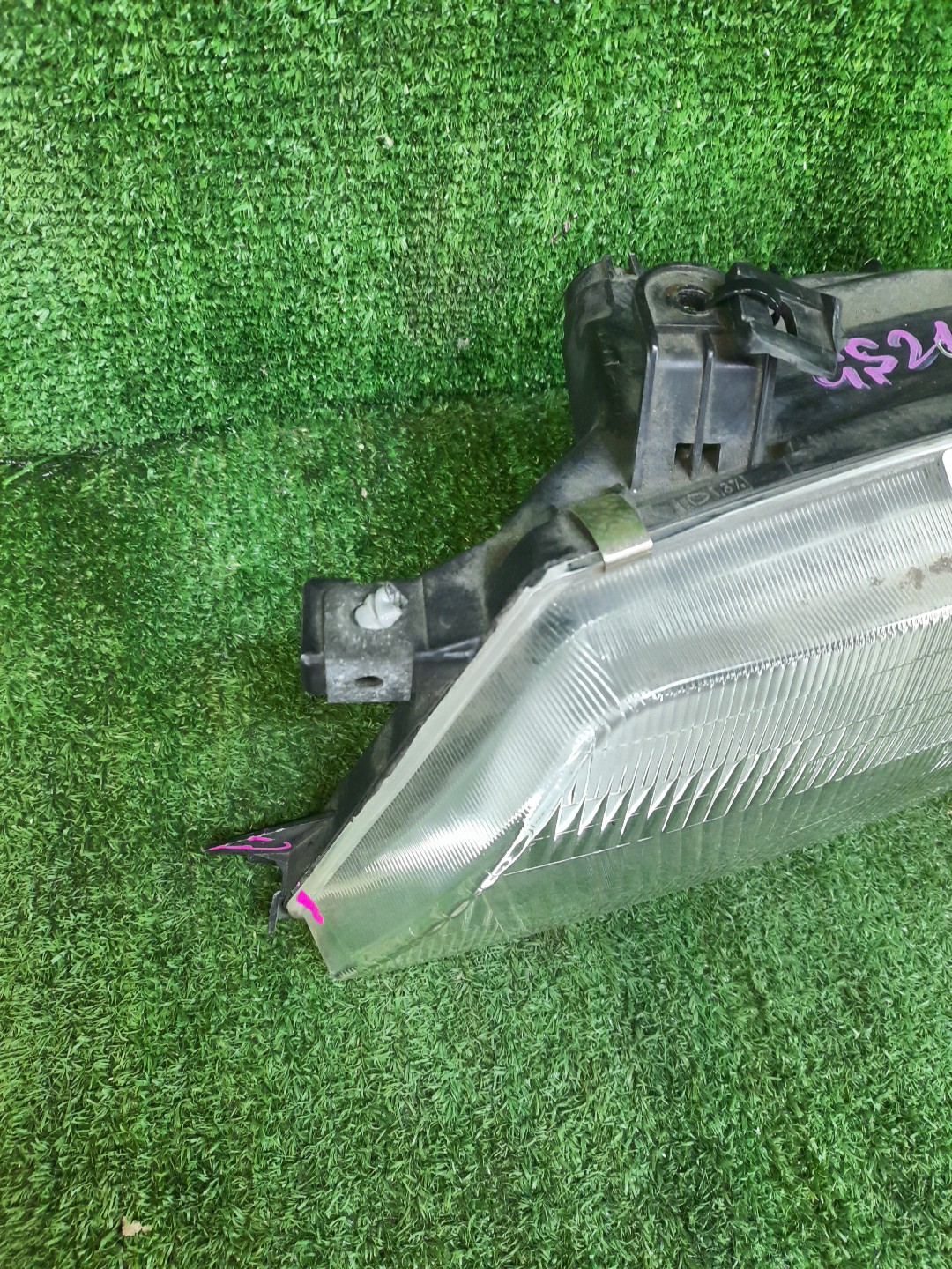 Фара левая передняя SUZUKI CULTUS GC21S, GC21W, GC41W, GD31W, GD21S, GD31S, GA11S 2 ракурс