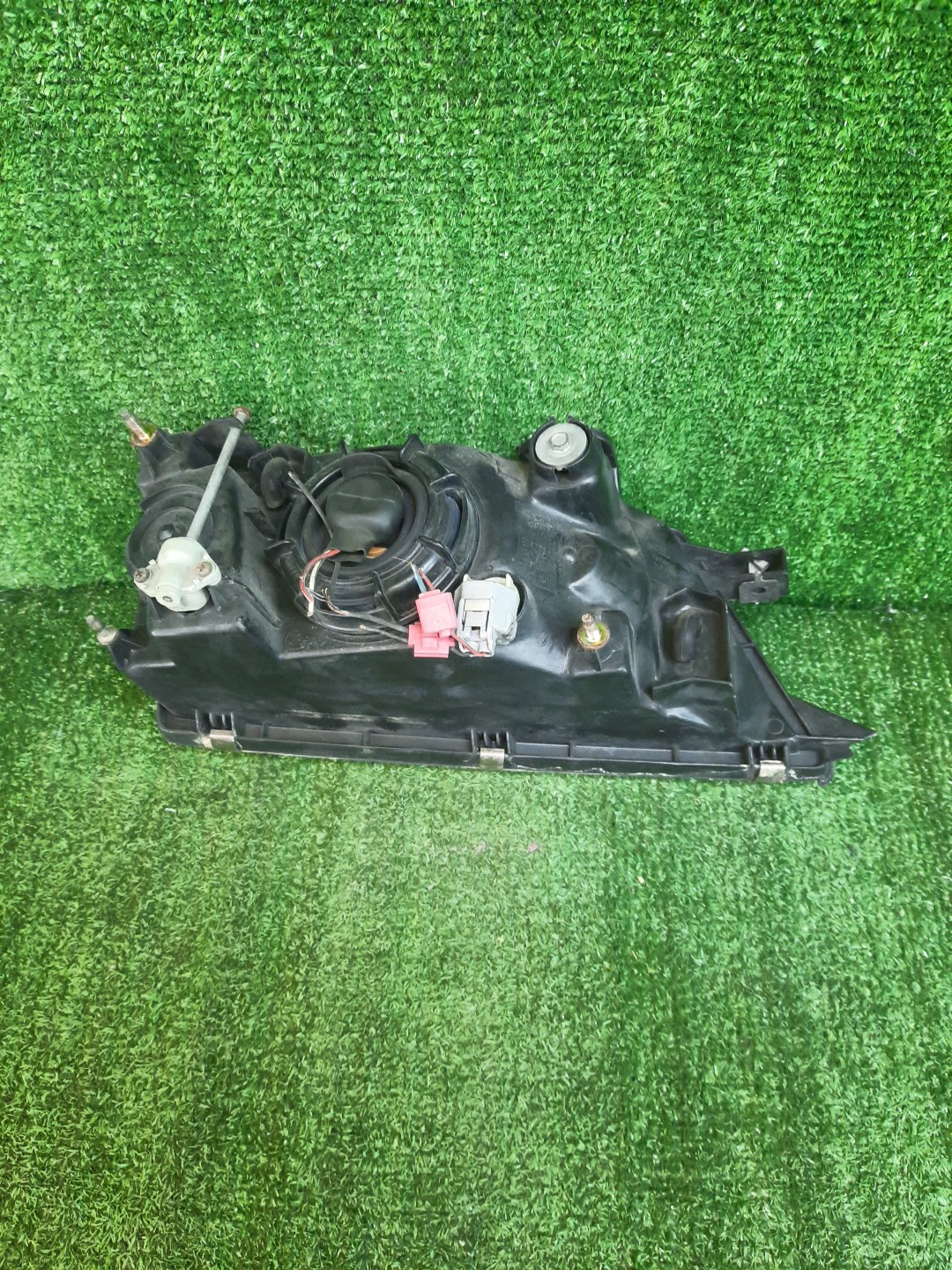 Фара левая передняя SUZUKI CULTUS GC21S, GC21W, GC41W, GD31W, GD21S, GD31S, GA11S 4 ракурс
