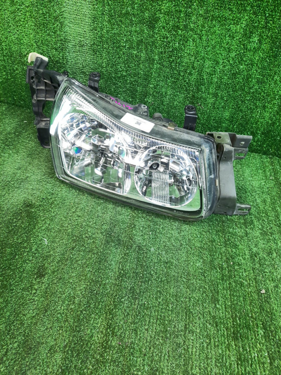 Фара правая передняя NISSAN LIBERTY PM12 1 ракурс