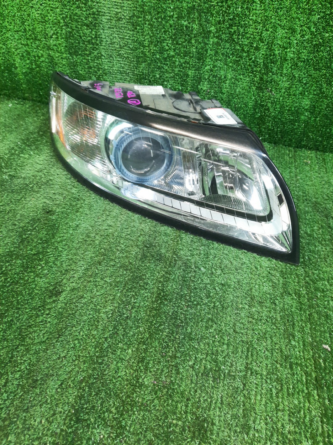 Фара правая передняя VOLVO S40, V50 MS20, MS21, MS76, MS77, MS84, MS50, MS58, MH67, MS68, MH68, MS, MS75, MS43, MS38, MS66, MW20, MW67, MW75, MW76, MW77, MW84, MJ68, MJ67, MW50, MW68, MW21, MW, MW38, MW43, MW66 1 ракурс Фара правая передняя VOLVO S40, V50 MS20, MS21, MS76, MS77, MS84, MS50, MS58, MH67, MS68, MH68, MS, MS75, MS43, MS38, MS66, MW20, MW67, MW75, MW76, MW77, MW84, MJ68, MJ67, MW50, MW68, MW21, MW, MW38, MW43, MW66 1 ракурс