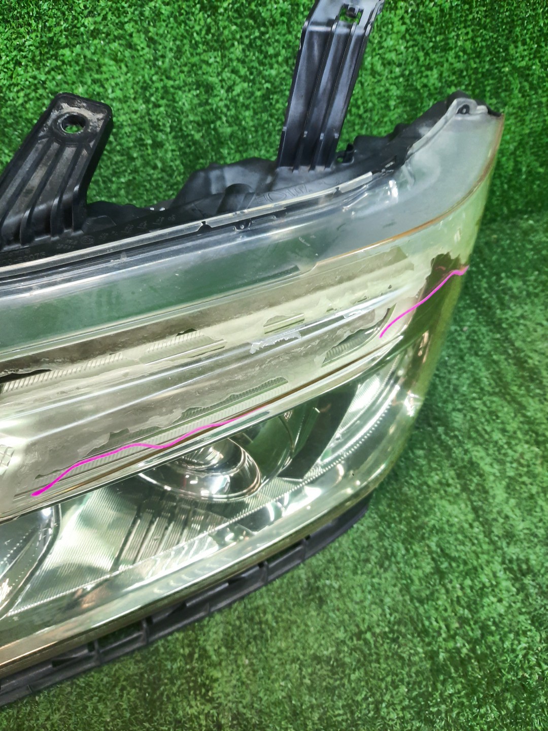 Фара левая передняя HONDA STEPWGN RK5 2 ракурс