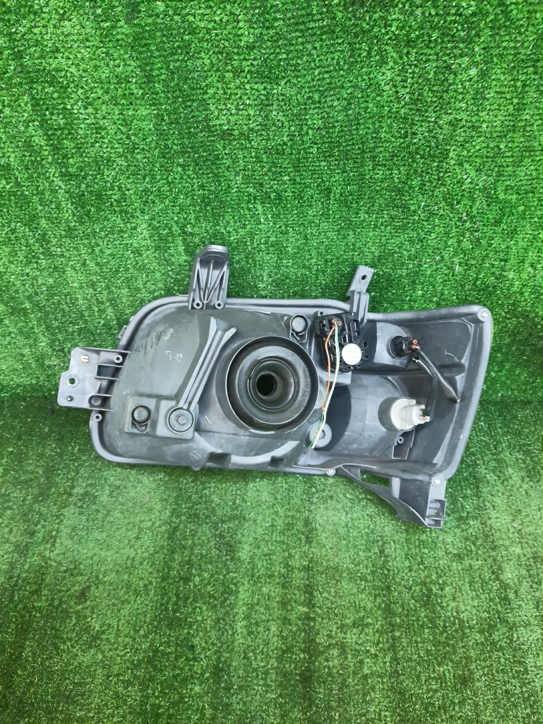 Фара правая передняя TOYOTA LITE ACE, TOWN ACE S412U, S402M, S402U, S412M 2 ракурс Фара правая передняя TOYOTA LITE ACE, TOWN ACE S412U, S402M, S402U, S412M 2 ракурс