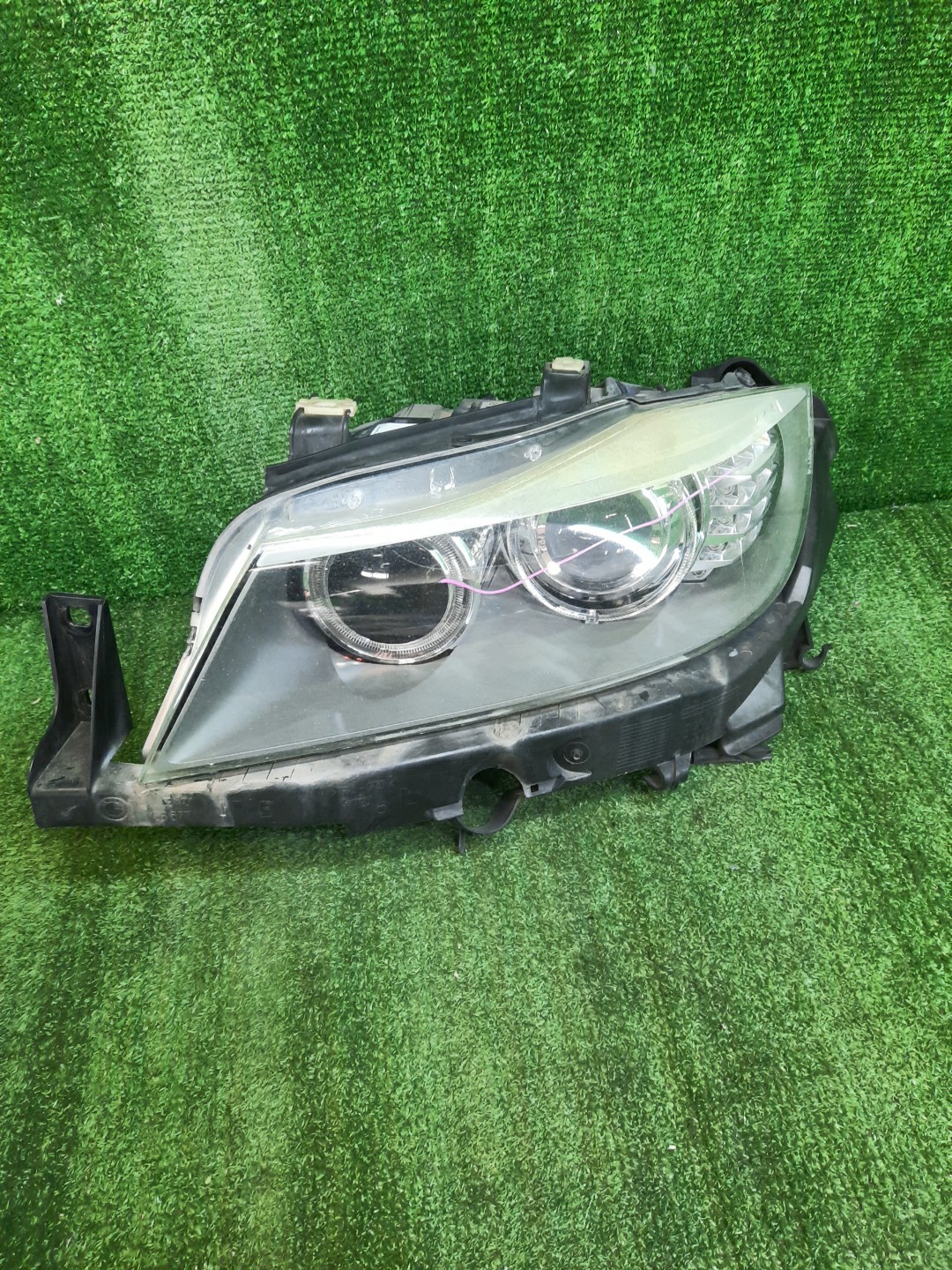Фара левая передняя BMW 3-Series, 335xi, 320i, 318i, 325xi, 325i E90, E91 1 ракурс