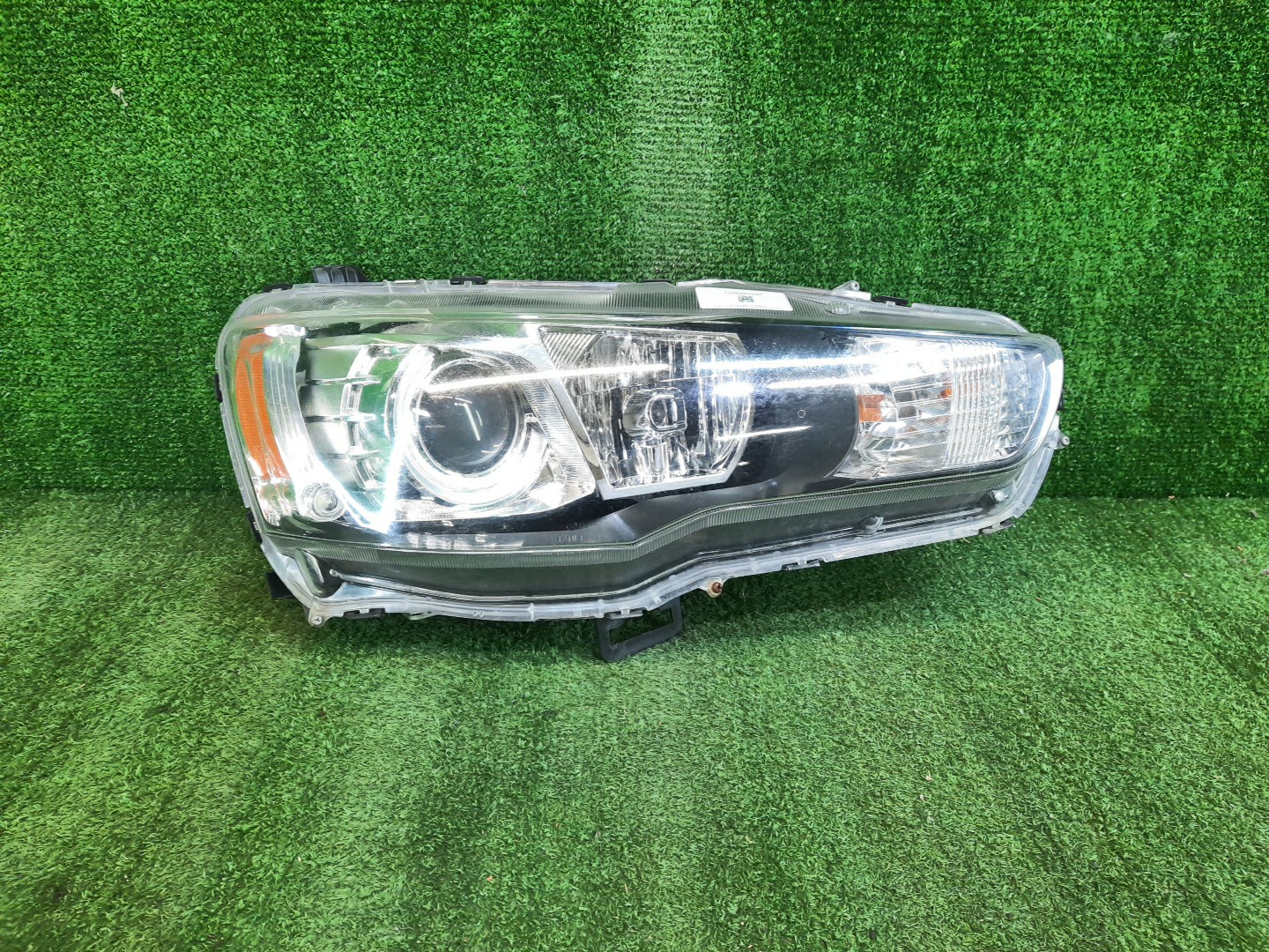 Фара правая передняя MITSUBISHI LANCER, GALANT FORTIS CY4A, CY2A, CY3A, CY6A, CX6A, CX4A, CX3A 1 ракурс