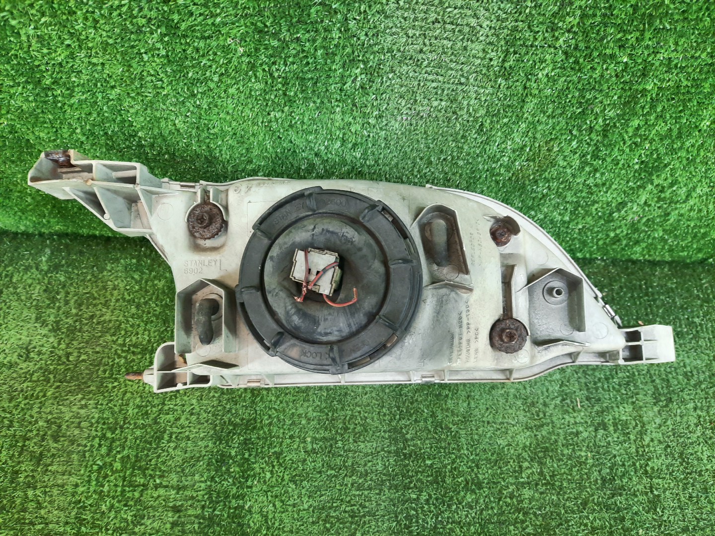 Фара левая передняя TOYOTA VISTA SV40, SV41, CV40, SV42, SV43 2 ракурс
