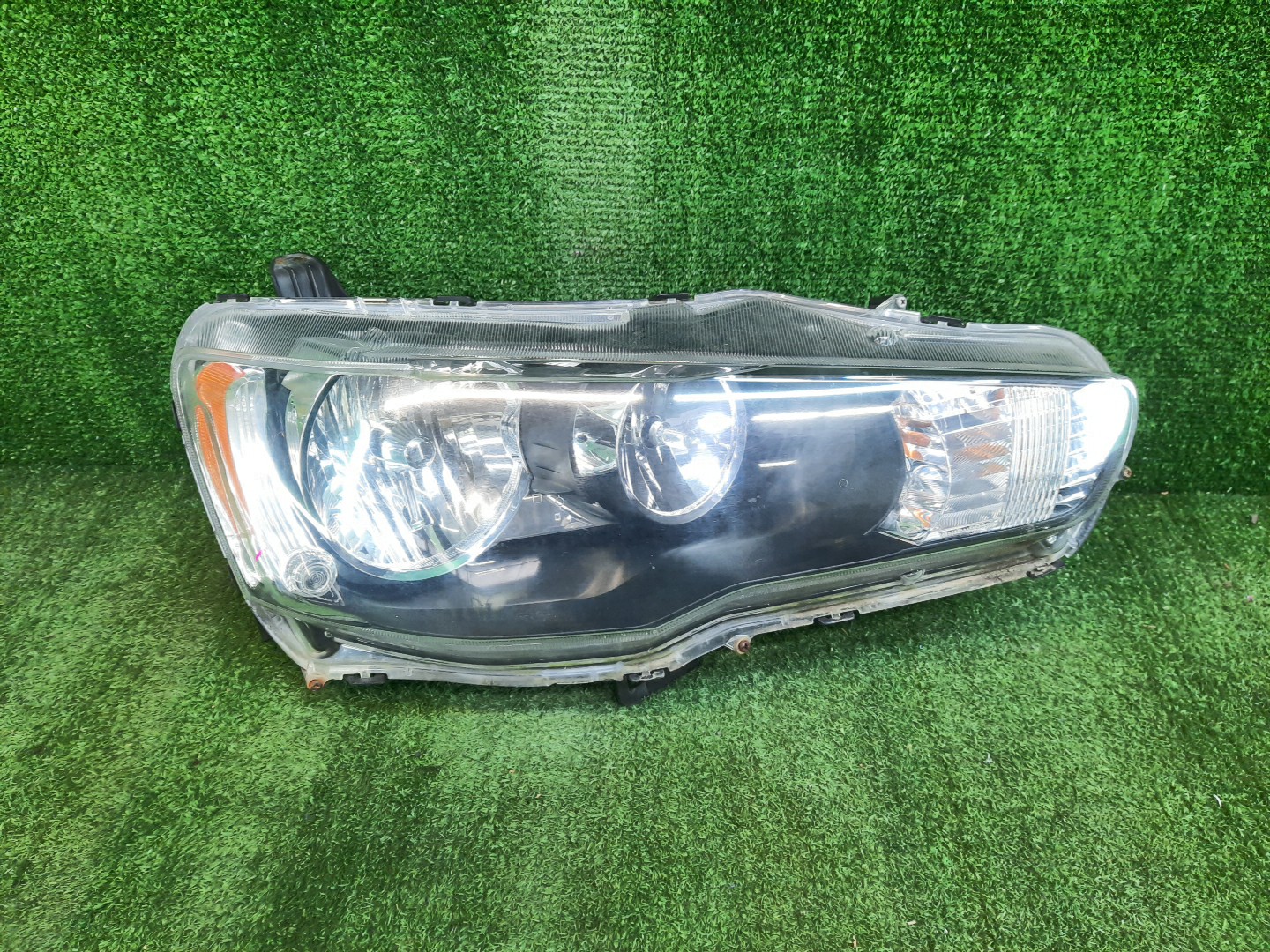 Фара правая передняя MITSUBISHI LANCER, GALANT FORTIS CY4A, CY2A, CY3A, CY6A, CX6A, CX4A, CX3A 1 ракурс